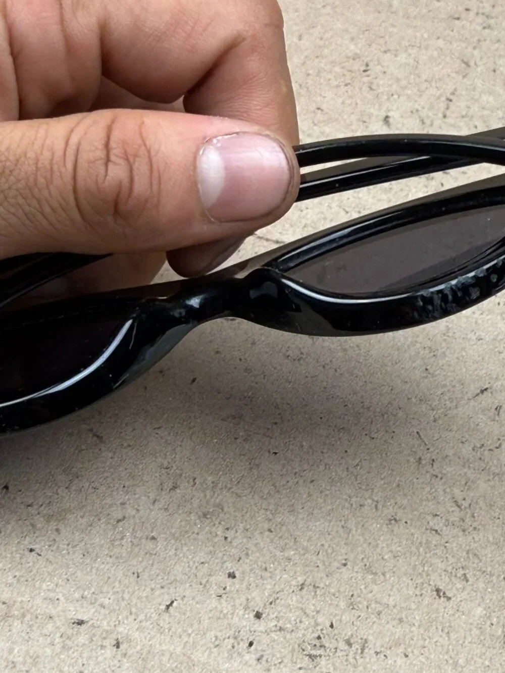 Adam Selman x Le Specs Black Cat Eye Sunglasses Scratched damage on lens & frame